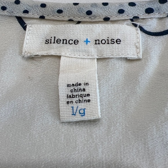 UO Silence + Noise Sleeveless Sheer Print 1920 Theme Silk Slip Dress - Picture 10 of 11